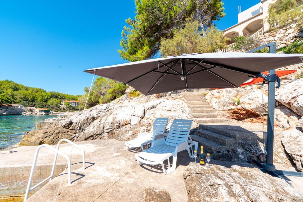 Apartments By The Sea Cove Zaglav, Korcula - 12208 Prizba Exterior foto